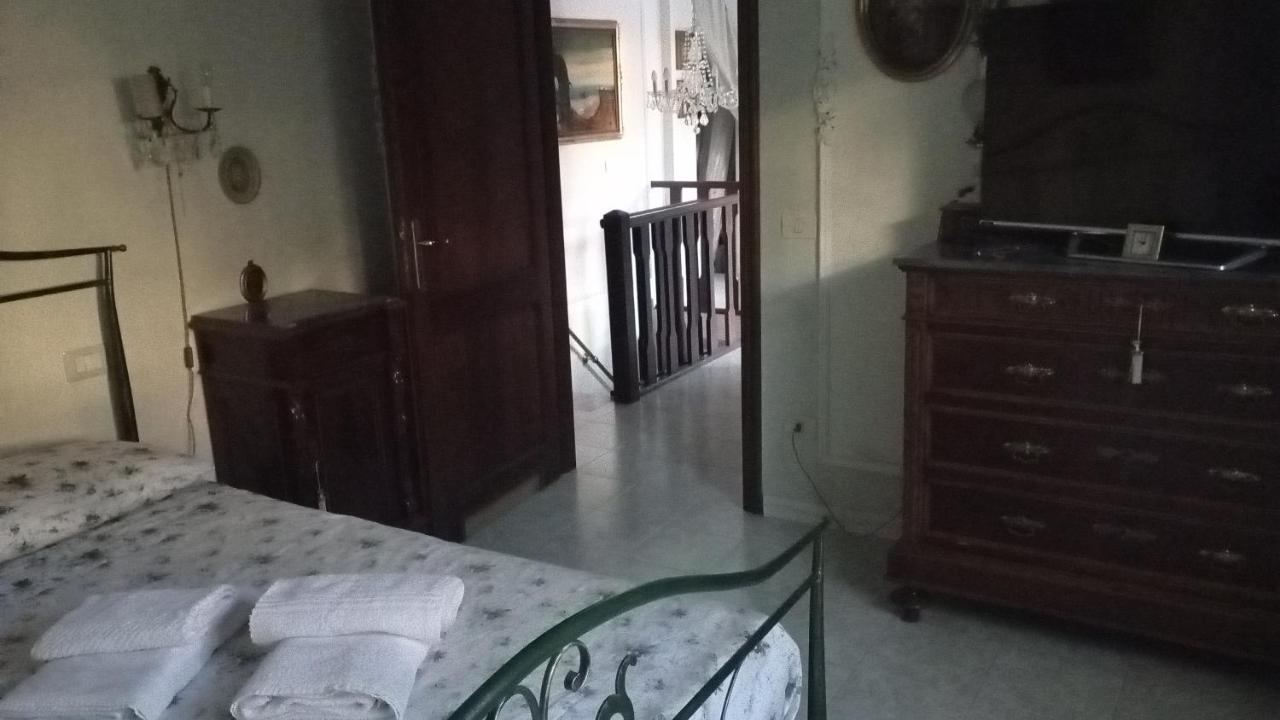 올비아 Domus Garden B&B 외부 사진